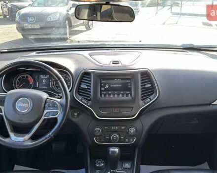 Сірий Джип Cherokee, об'ємом двигуна 1.99 л та пробігом 117 тис. км за 17500 $, фото 14 на Automoto.ua