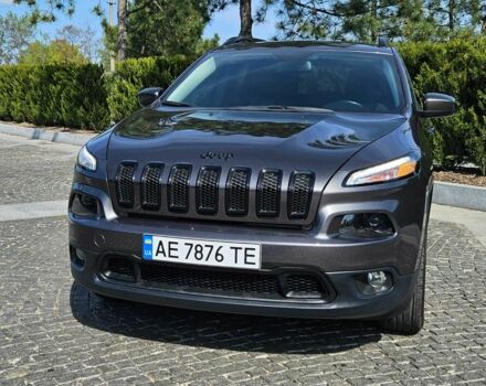 Сірий Джип Cherokee, об'ємом двигуна 0.24 л та пробігом 73 тис. км за 16200 $, фото 2 на Automoto.ua