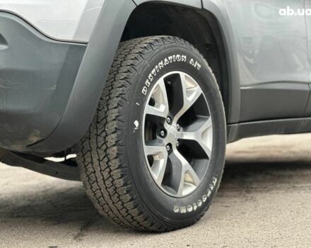 Серый Джип Чероки, объемом двигателя 2.4 л и пробегом 152 тыс. км за 15490 $, фото 10 на Automoto.ua