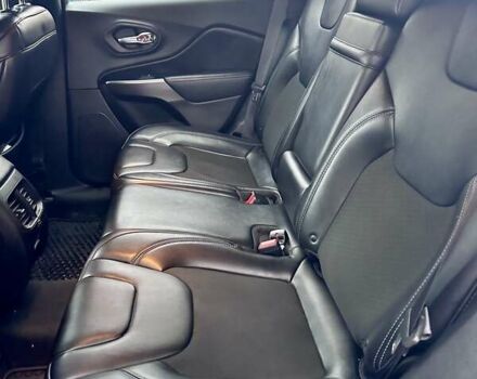 Сірий Джип Cherokee, об'ємом двигуна 3.24 л та пробігом 113 тис. км за 19000 $, фото 9 на Automoto.ua