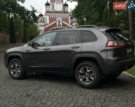 Джип Чероки 2018 в Киеве на Automoto.ua Серый Джип Чероки, объемом двигателя 1.99 л и пробегом 78 тыс. км за 22500 $, фото 9 на Automoto.ua