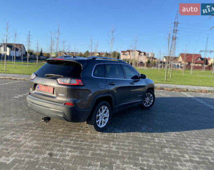 Сірий Джип Cherokee, об'ємом двигуна 2.4 л та пробігом 161 тис. км за 9300 $, фото 16 на Automoto.ua