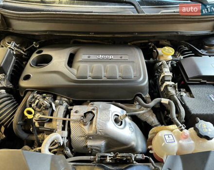 Сірий Джип Cherokee, об'ємом двигуна 2 л та пробігом 142 тис. км за 17100 $, фото 22 на Automoto.ua