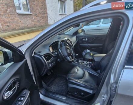 Серый Джип Чероки, объемом двигателя 3.24 л и пробегом 119 тыс. км за 18499 $, фото 14 на Automoto.ua