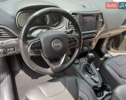 Серый Джип Чероки, объемом двигателя 1.99 л и пробегом 70 тыс. км за 16500 $, фото 8 на Automoto.ua