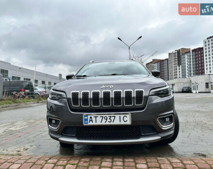 Сірий Джип Cherokee, об'ємом двигуна 2 л та пробігом 142 тис. км за 17100 $, фото 4 на Automoto.ua