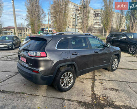 Серый Джип Чероки, объемом двигателя 2.36 л и пробегом 139 тыс. км за 16200 $, фото 4 на Automoto.ua