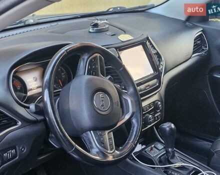 Серый Джип Чероки, объемом двигателя 3.24 л и пробегом 119 тыс. км за 18499 $, фото 20 на Automoto.ua