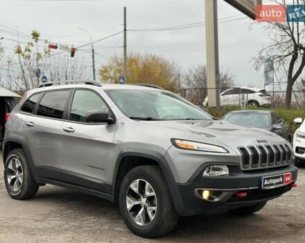 Серый Джип Чероки, объемом двигателя 2.4 л и пробегом 152 тыс. км за 15490 $, фото 2 на Automoto.ua