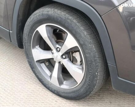 Серый Джип Чероки, объемом двигателя 2.4 л и пробегом 55 тыс. км за 17490 $, фото 5 на Automoto.ua