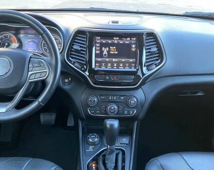 Серый Джип Чероки, объемом двигателя 2 л и пробегом 130 тыс. км за 18300 $, фото 16 на Automoto.ua