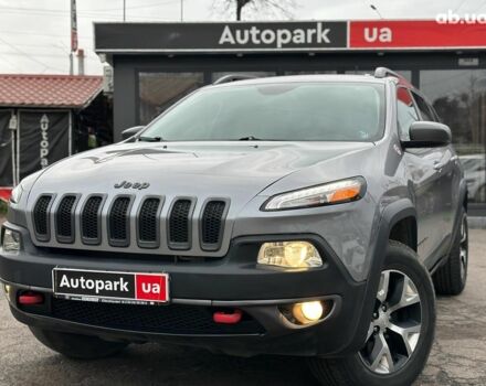 Серый Джип Чероки, объемом двигателя 2.4 л и пробегом 152 тыс. км за 15490 $, фото 1 на Automoto.ua