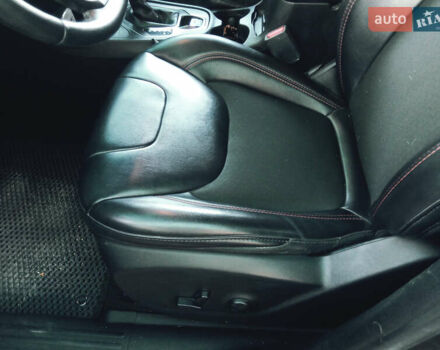 Джип Чероки 2018 в Кропивницком (Кировограде) на Automoto.ua Серый Джип Чероки, объемом двигателя 3.2 л и пробегом 134 тыс. км за 21500 $, фото 12 на Automoto.ua