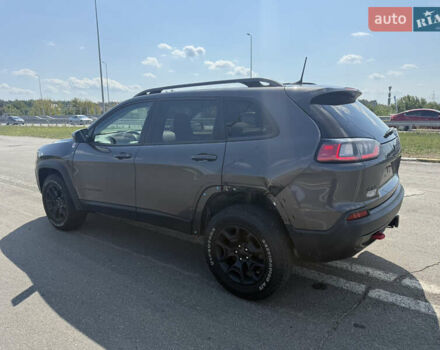 Сірий Джип Cherokee, об'ємом двигуна 3.24 л та пробігом 168 тис. км за 14300 $, фото 3 на Automoto.ua