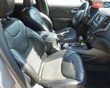 Сірий Джип Cherokee, об'ємом двигуна 3.2 л та пробігом 48 тис. км за 18000 $, фото 7 на Automoto.ua