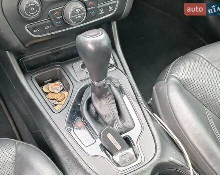 Серый Джип Чероки, объемом двигателя 2.4 л и пробегом 55 тыс. км за 17490 $, фото 17 на Automoto.ua