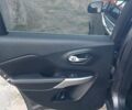 Сірий Джип Cherokee, об'ємом двигуна 2.18 л та пробігом 165 тис. км за 19000 $, фото 15 на Automoto.ua