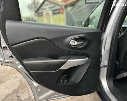 Серый Джип Чероки, объемом двигателя 2.4 л и пробегом 152 тыс. км за 15490 $, фото 15 на Automoto.ua