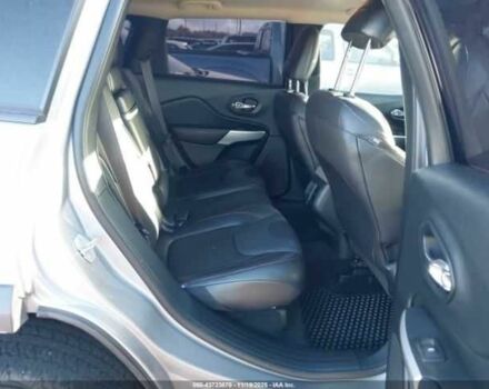 Сірий Джип Cherokee, об'ємом двигуна 2.4 л та пробігом 34 тис. км за 3000 $, фото 7 на Automoto.ua