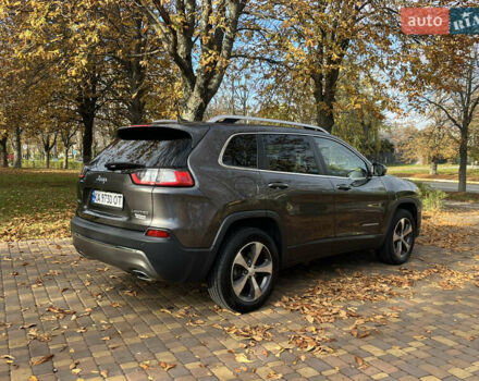 Серый Джип Чероки, объемом двигателя 3.24 л и пробегом 107 тыс. км за 19500 $, фото 5 на Automoto.ua