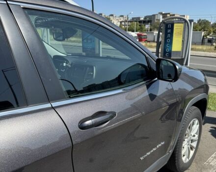 Сірий Джип Cherokee, об'ємом двигуна 2.4 л та пробігом 112 тис. км за 20700 $, фото 5 на Automoto.ua