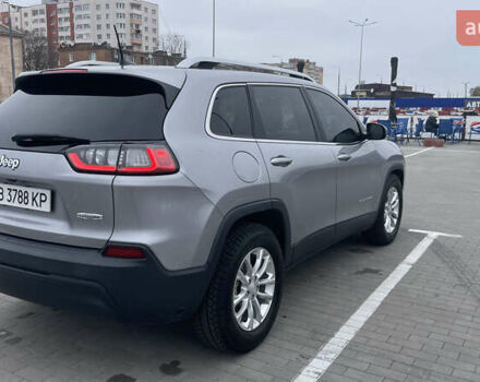Серый Джип Чероки, объемом двигателя 2.36 л и пробегом 198 тыс. км за 16255 $, фото 3 на Automoto.ua