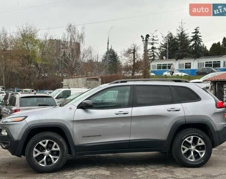 Серый Джип Чероки, объемом двигателя 2.4 л и пробегом 152 тыс. км за 15490 $, фото 4 на Automoto.ua