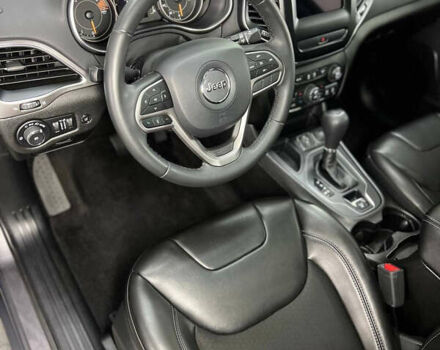 Сірий Джип Cherokee, об'ємом двигуна 2.36 л та пробігом 48 тис. км за 17840 $, фото 10 на Automoto.ua