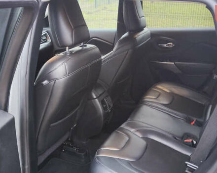 Сірий Джип Cherokee, об'ємом двигуна 2.36 л та пробігом 140 тис. км за 16200 $, фото 12 на Automoto.ua