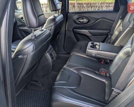 Сірий Джип Cherokee, об'ємом двигуна 2 л та пробігом 109 тис. км за 18700 $, фото 12 на Automoto.ua