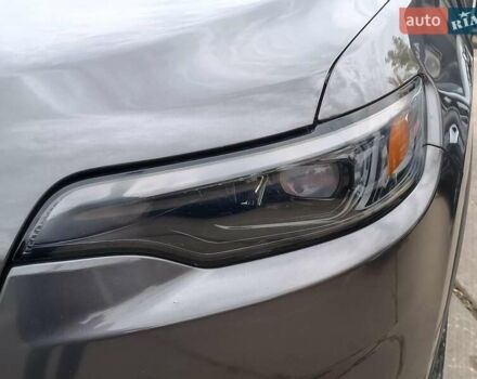 Серый Джип Чероки, объемом двигателя 2.4 л и пробегом 55 тыс. км за 17490 $, фото 4 на Automoto.ua