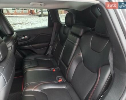 Сірий Джип Cherokee, об'ємом двигуна 3.2 л та пробігом 109 тис. км за 21500 $, фото 10 на Automoto.ua