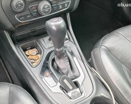 Серый Джип Чероки, объемом двигателя 2.4 л и пробегом 55 тыс. км за 17490 $, фото 16 на Automoto.ua