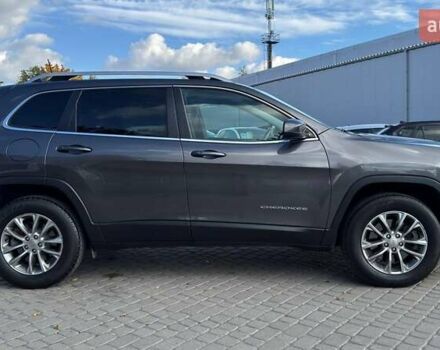 Сірий Джип Cherokee, об'ємом двигуна 1.99 л та пробігом 117 тис. км за 17500 $, фото 18 на Automoto.ua