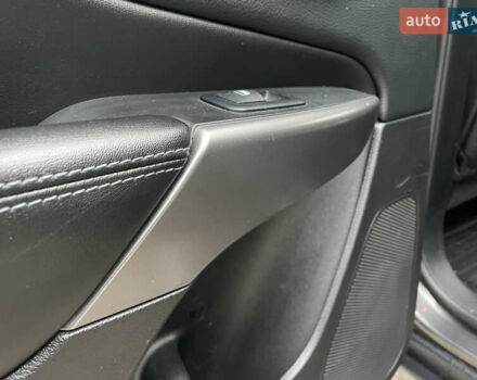 Серый Джип Чероки, объемом двигателя 2.4 л и пробегом 210 тыс. км за 14500 $, фото 43 на Automoto.ua