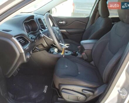 Серый Джип Чероки, объемом двигателя 2.36 л и пробегом 84 тыс. км за 2500 $, фото 6 на Automoto.ua