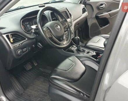 Серый Джип Чероки, объемом двигателя 3.24 л и пробегом 61 тыс. км за 19000 $, фото 32 на Automoto.ua