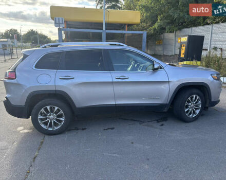 Серый Джип Чероки, объемом двигателя 2.36 л и пробегом 91 тыс. км за 20000 $, фото 4 на Automoto.ua