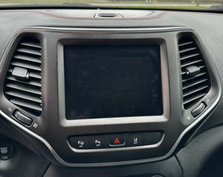 Джип Чероки 2019 в Черкассах на Automoto.ua Серый Джип Чероки, объемом двигателя 3.2 л и пробегом 70 тыс. км за 21500 $, фото 35 на Automoto.ua