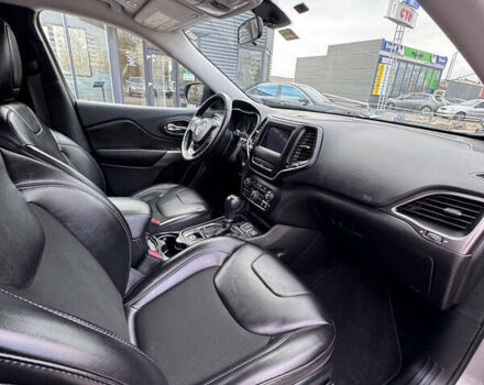 Серый Джип Чероки, объемом двигателя 2.4 л и пробегом 220 тыс. км за 15999 $, фото 18 на Automoto.ua