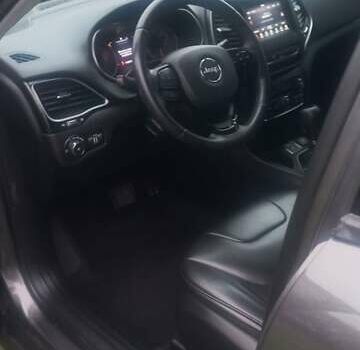 Серый Джип Чероки, объемом двигателя 2.36 л и пробегом 118 тыс. км за 16500 $, фото 20 на Automoto.ua