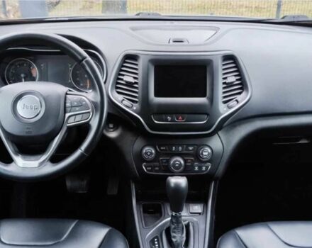 Серый Джип Чероки, объемом двигателя 2.4 л и пробегом 108 тыс. км за 8900 $, фото 11 на Automoto.ua