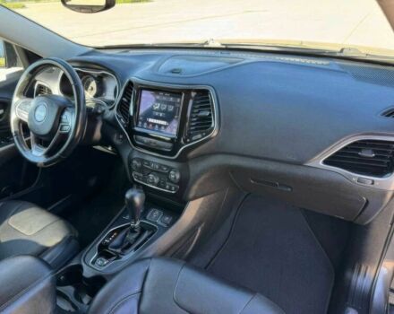 Джип Чероки 2019 в Житомире на Automoto.ua Серый Джип Чероки, объемом двигателя 3.2 л и пробегом 42 тыс. км за 15200 $, фото 8 на Automoto.ua