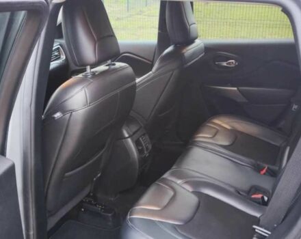 Серый Джип Чероки, объемом двигателя 2.4 л и пробегом 108 тыс. км за 8900 $, фото 6 на Automoto.ua