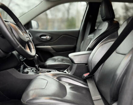 Серый Джип Чероки, объемом двигателя 3.2 л и пробегом 132 тыс. км за 17350 $, фото 17 на Automoto.ua