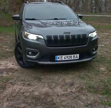 Серый Джип Чероки, объемом двигателя 2.36 л и пробегом 118 тыс. км за 16500 $, фото 2 на Automoto.ua