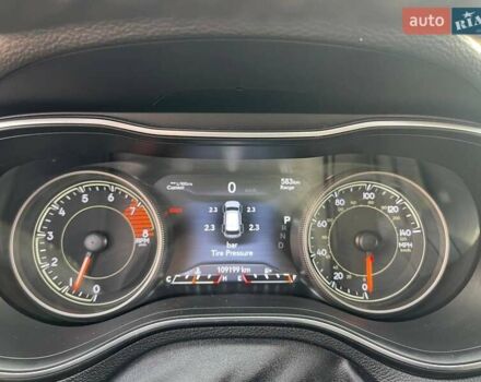 Серый Джип Чероки, объемом двигателя 3.2 л и пробегом 122 тыс. км за 18499 $, фото 6 на Automoto.ua