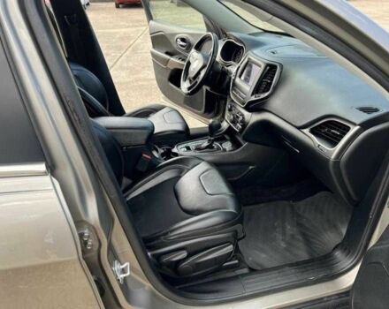 Сірий Джип Cherokee, об'ємом двигуна 2.4 л та пробігом 156 тис. км за 2900 $, фото 10 на Automoto.ua