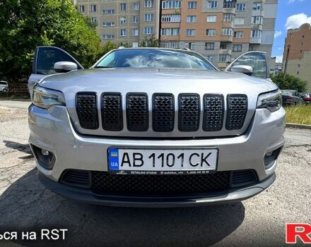 Серый Джип Чероки, объемом двигателя 2.4 л и пробегом 166 тыс. км за 16200 $, фото 3 на Automoto.ua