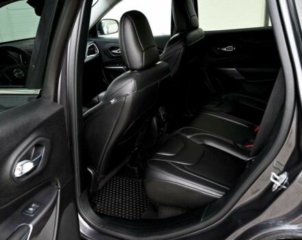 Серый Джип Чероки, объемом двигателя 2.4 л и пробегом 96 тыс. км за 10500 $, фото 19 на Automoto.ua